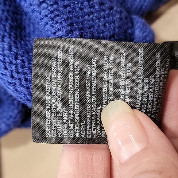 Divided Size M Short (almost Cropped) Boxy Cobalt Blue Long Sleeve Sweater - Picture 11 of 11